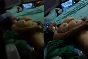 Ngintip Kakak Sendiri Asyik Colmek Sampai Crot